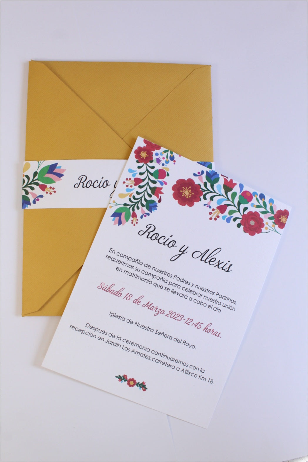 Invitación Mexicana Modelo Flores Bordadas